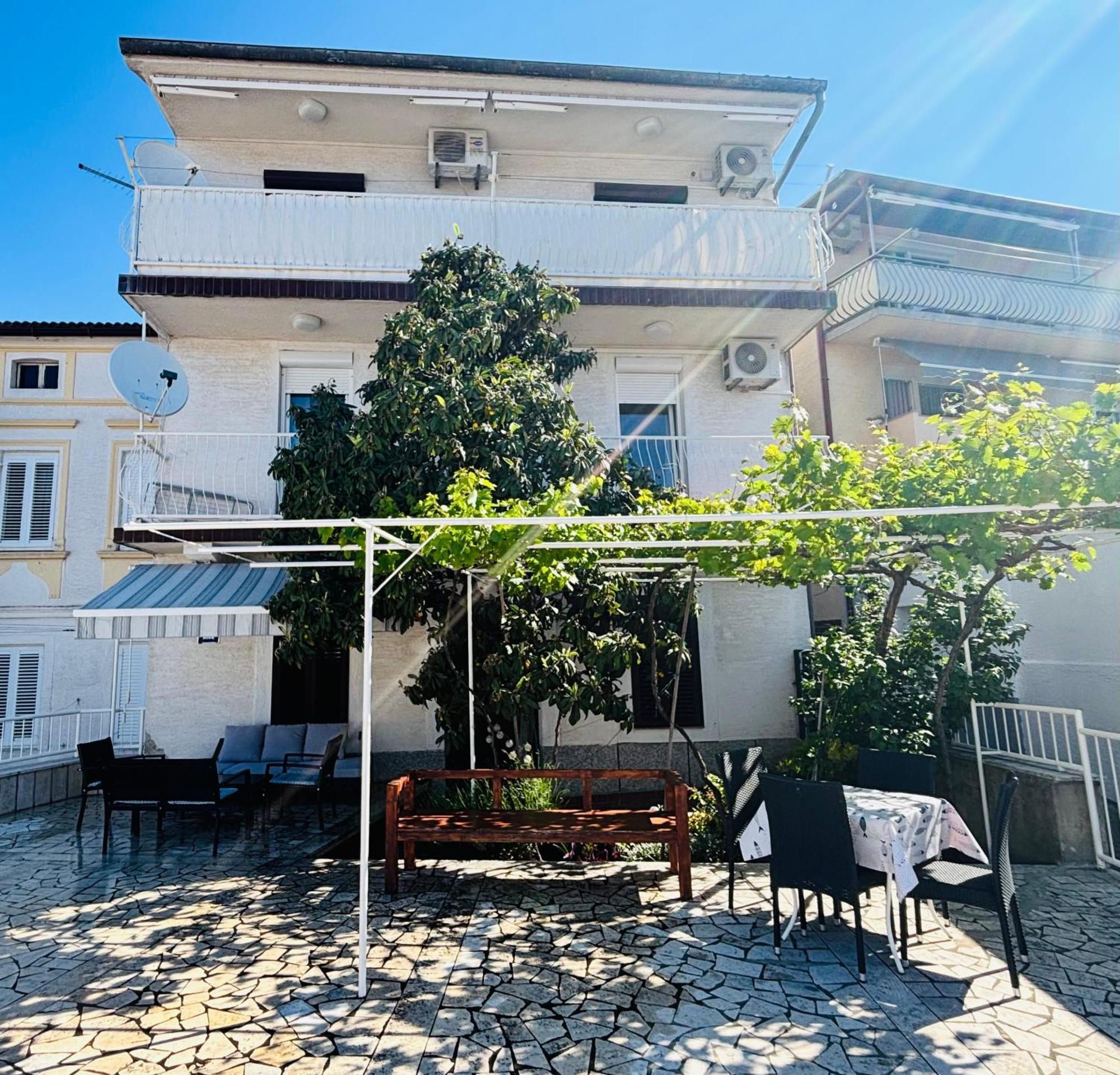 Apartments Del Mare Crikvenica Buitenkant foto